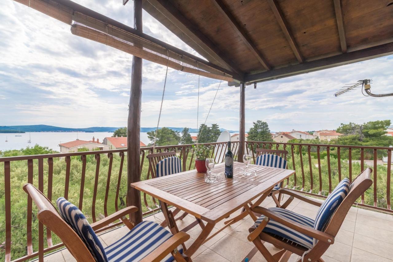 Apartments Bepina Biograd Na Moru Exteriör bild