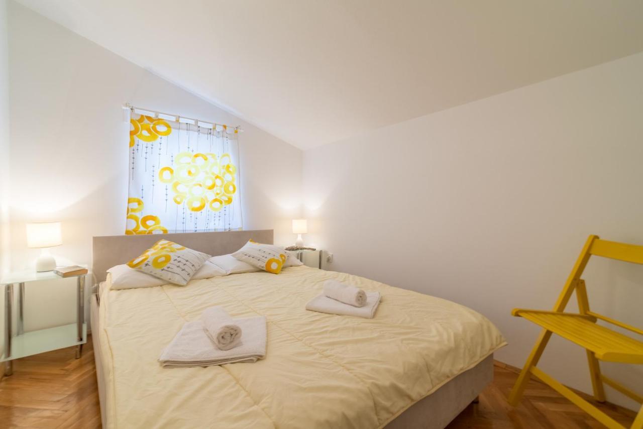 Apartments Bepina Biograd Na Moru Exteriör bild