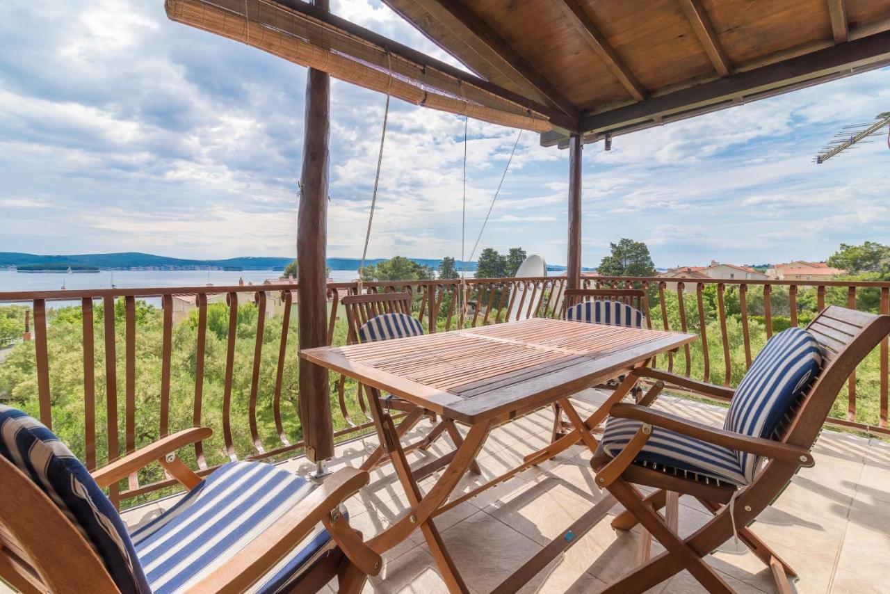 Apartments Bepina Biograd Na Moru Exteriör bild