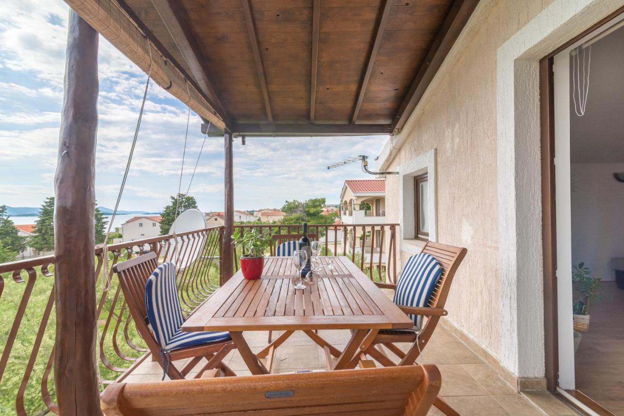 Apartments Bepina Biograd Na Moru Exteriör bild