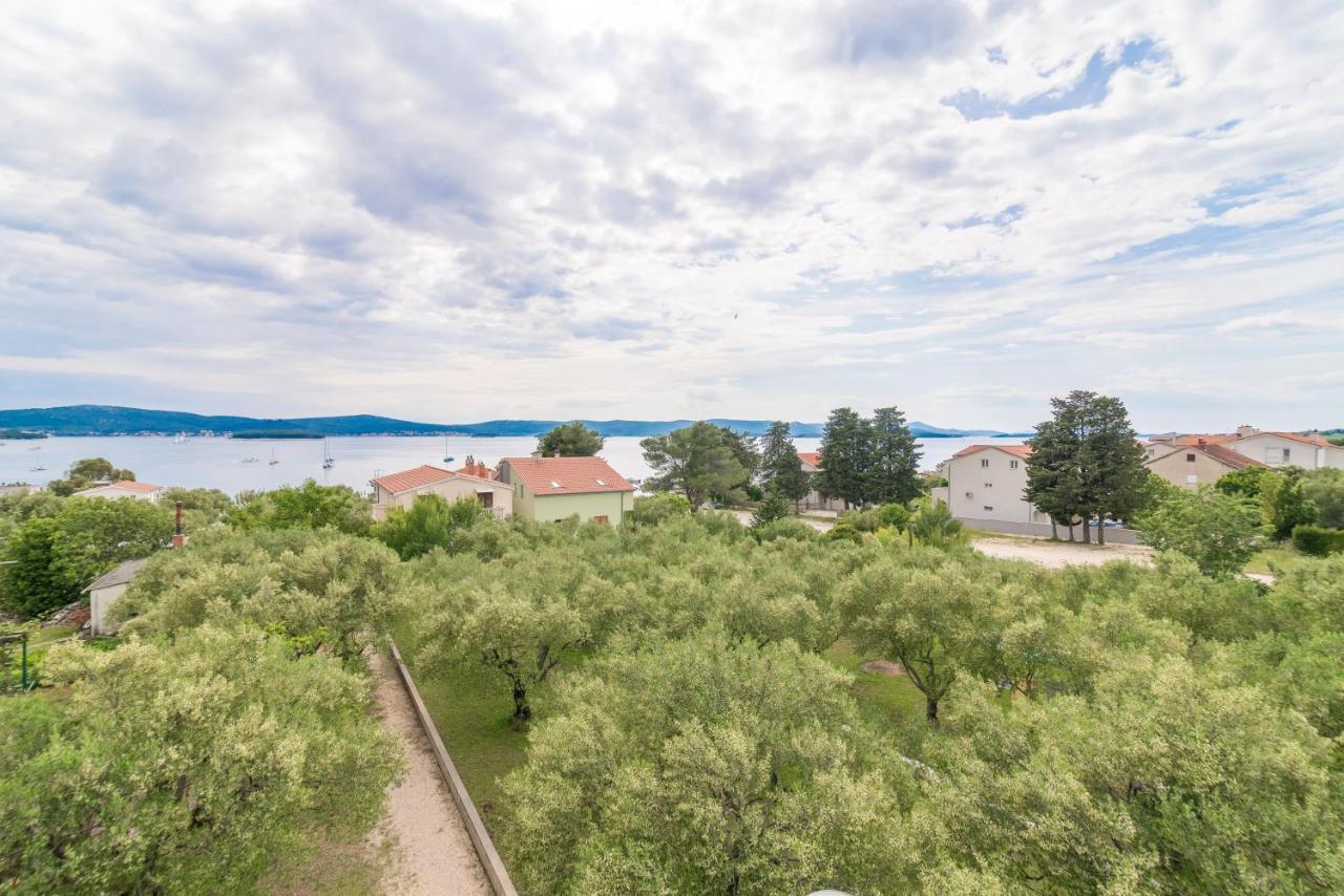 Apartments Bepina Biograd Na Moru Exteriör bild